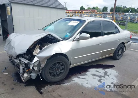 1999 Honda Accord Ex z USA, uszkodzony, nr VIN JHMCG5655XC022933